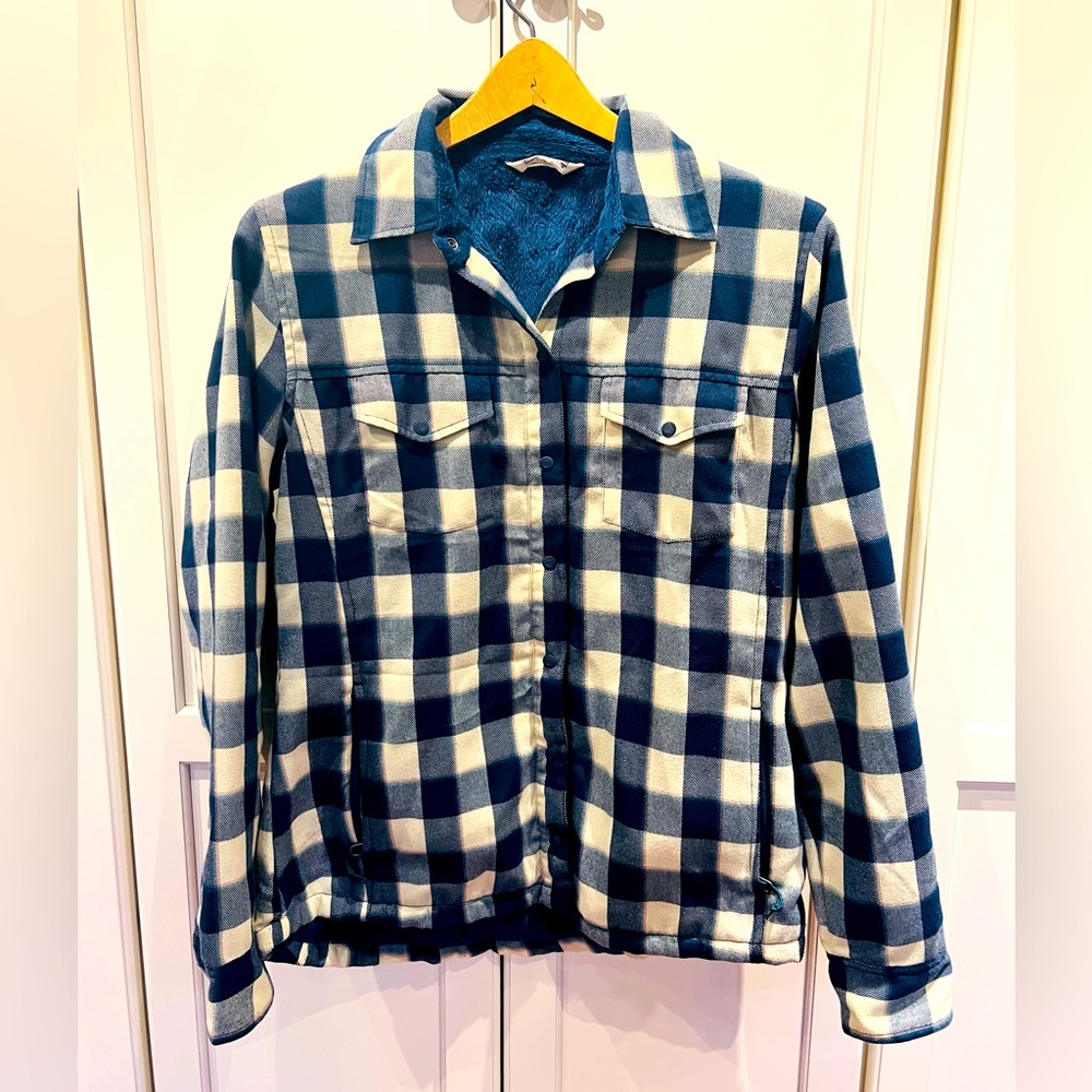 Mountain Khaki flannel shirt lined with faux fir, size medium